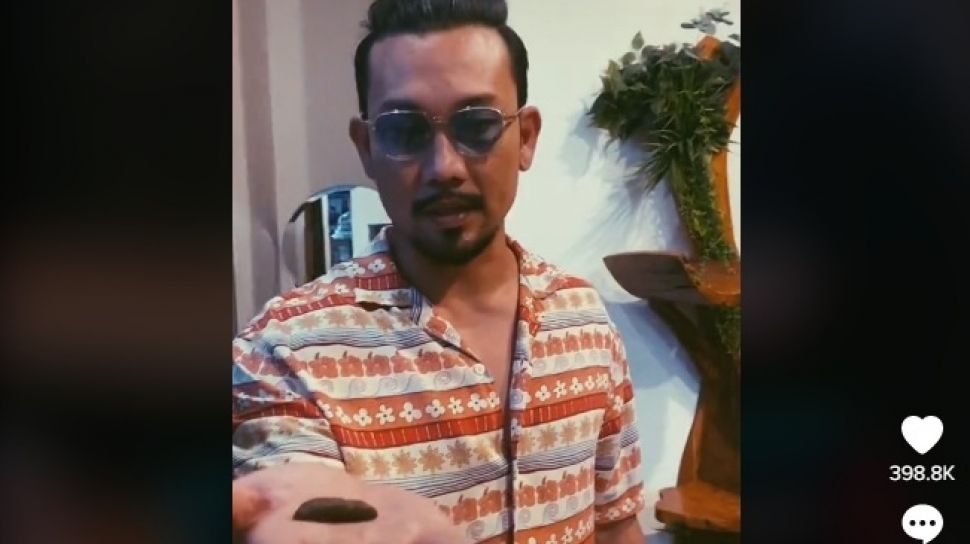VIDEO Gus Samsudin Temukan Benda ‘Keramat’ di Rumah Denny Sumargo, Pesulap Merah Diminta Menjelaskan