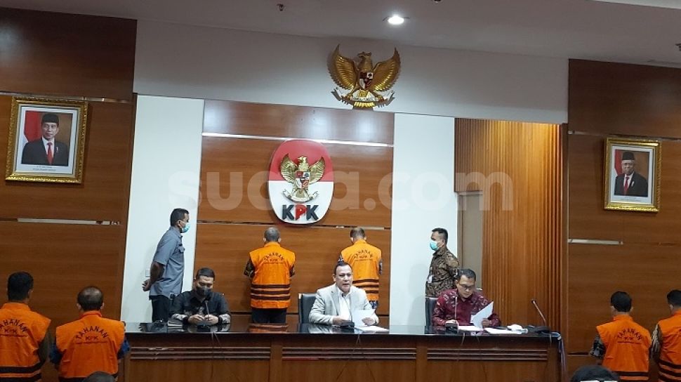 Terjaring OTT, KPK Resmi Tetapkan Bupati Pemalang Mukti Agung Tersangka ...