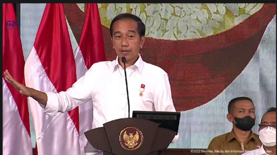 Sering Dibisiki Pertanyaan Soal Capres yang Bakal Diusung Pada 2024, Jokowi: Santai-santai Mawon