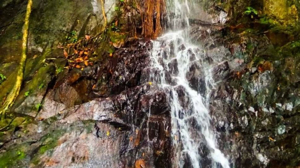 Air Terjun Bintan: Pesona Tersembunyi di Pulau Mutiara