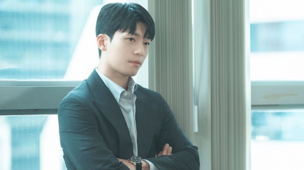 5 Potret Wi Ha Joon di Little Women, Jadi Konsultan Elite yang Tampan dan Misterius