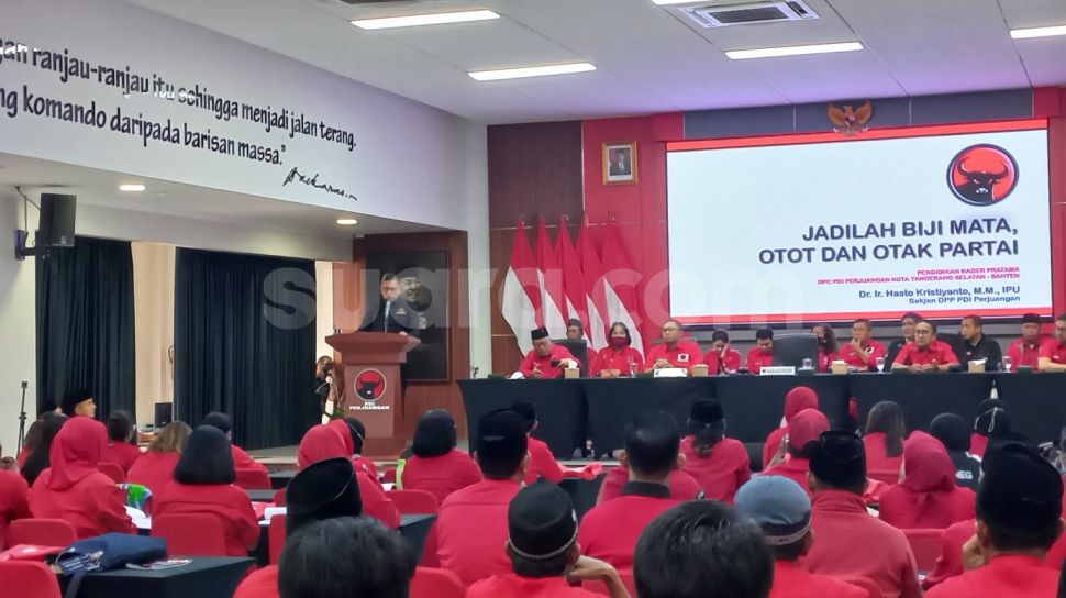 Sampaikan Perintah Megawati, Hasto di Hadapan Kader: PDIP Tidak Pernah Tidur