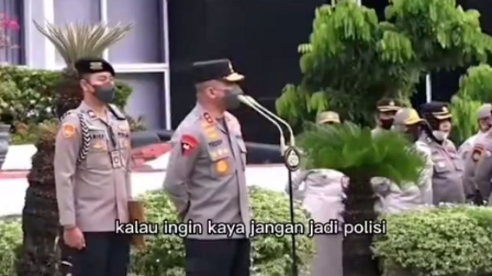 Respons Ucapan Viral Teddy Minahasa, Komisi III DPR Minta Polisi Tahan dari Godaan Menggiurkan: Hidup Mewah dan Hedon