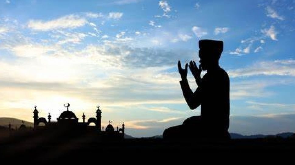 tunjuk.id - Sholat Hajat Jam Berapa? Simak Agar Keinginan Dijabah dan