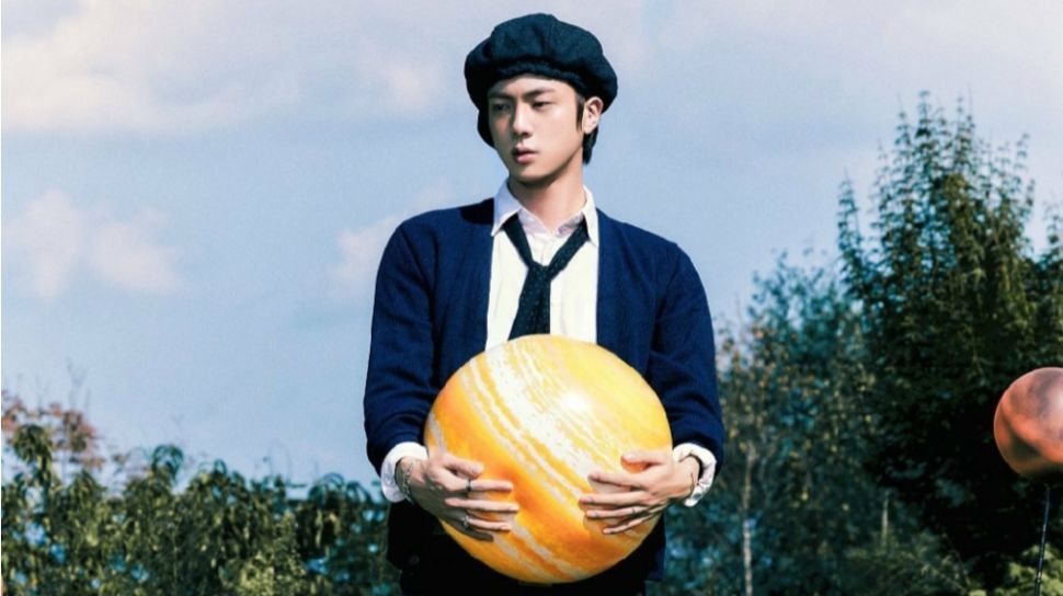 Daebak! Jin BTS Sukses Raih Trofi Pertama untuk 'The Astronaut' di M ...
