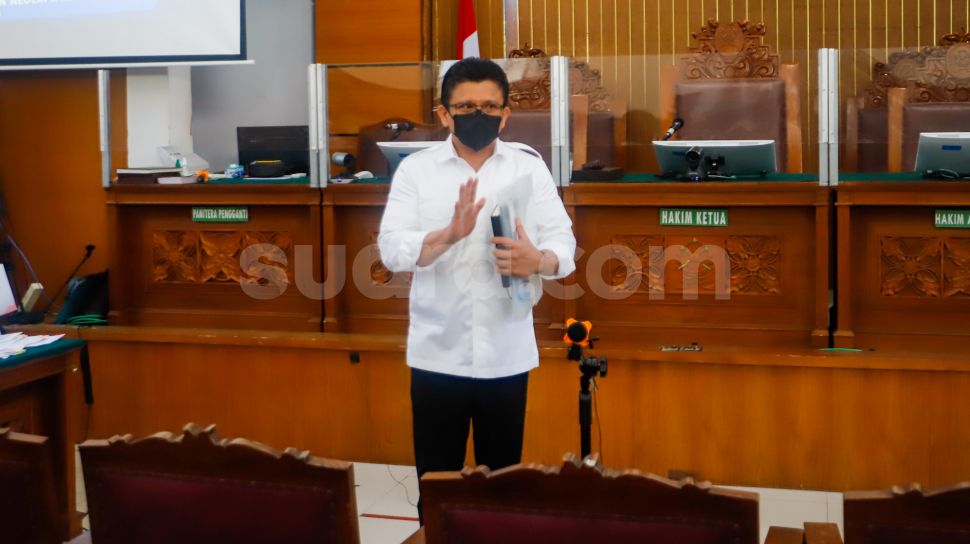Terdakwa kasus pembunuhan Brigadir Yosua Hutabarat, Ferdy Sambo hadir untuk mengikuti sidang lanjutan di PN Jakarta Selatan, Selasa (29/11/2022). [Suara.com/Alfian Winanto]