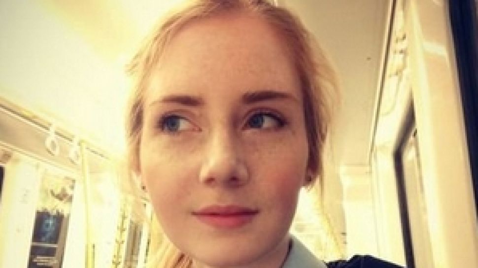 Sebelum Ditemukan Tewas di Bali, Niamh Loader Minta Pelukan dari Dokter Gigi