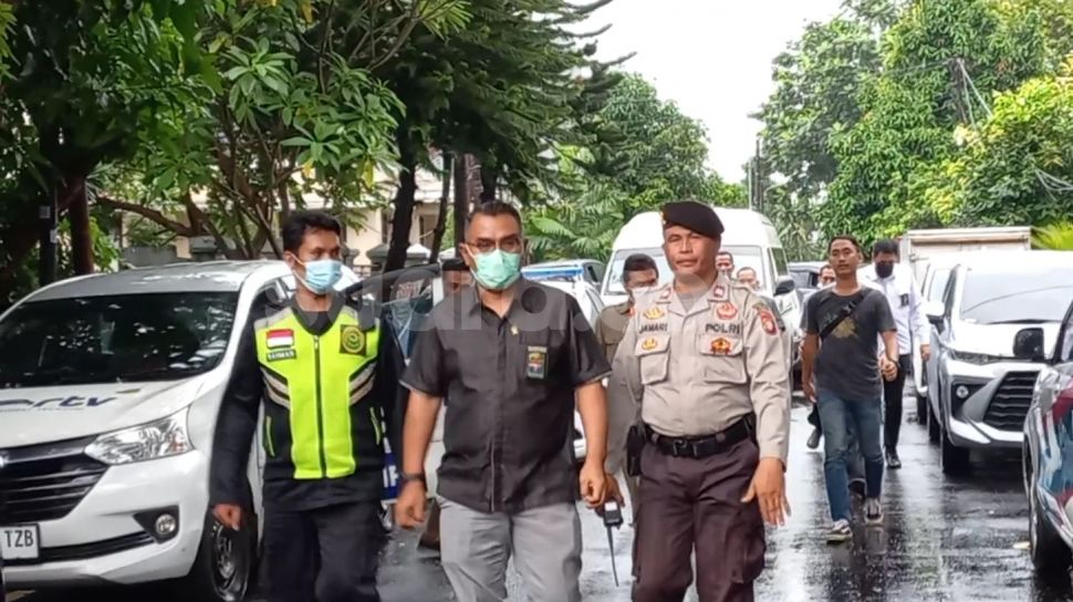 Lemari Senjata Hilang, Temuan Banyak Miras