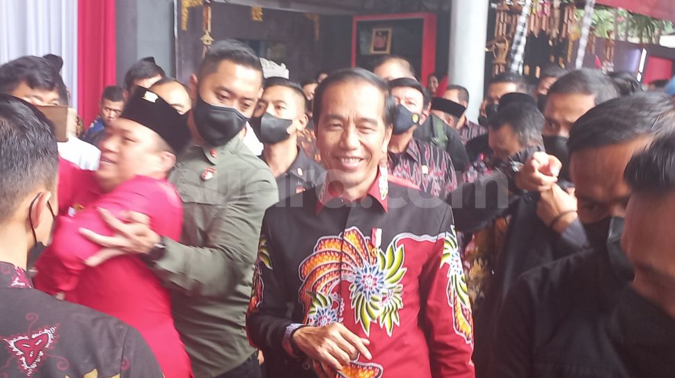 Senang Megawati Tak Grasah-grusuh Umumkan Capres, Jokowi Singgung NasDem?