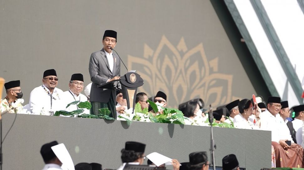Presiden Joko Widodo atau Jokowi menghadiri puncak peringatan seabad Nahdlatul Ulama (NU) di Stadion Gelora Delta Sidoarjo, Jawa Timur, Selasa (7/2/2023). [ Foto dok. PBNU]