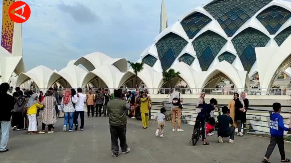 Jelang Bulan Ramadan, Ridwan Kamil Putuskan Tutup Sementara Masjid Raya Al Jabbar