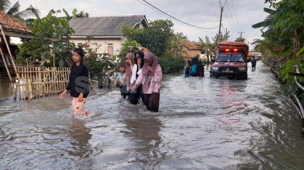 Banjir Mulai Surut Di Kabupaten Bekasi BPBD Jabar Koordinasi Dengan BRIN Lakukan Modifikasi Cuaca