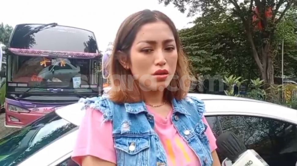 Heboh! Jessica Iskandar Rekam Penampakan Pocong di Rumahnya, Katanya Ramadhan Setan Diikat?
