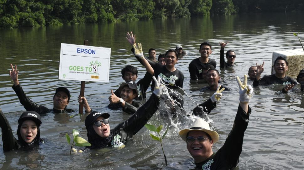 Lanjutkan Penghijauan, Epson Indonesia Tanam 6000 Pohon Dan ...