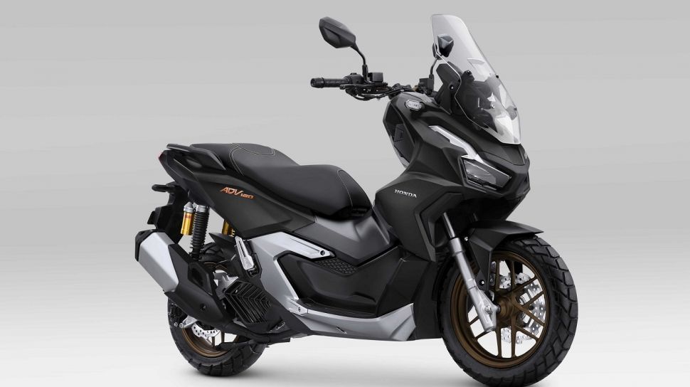 Honda ADV160 Raih Anugerah Bike of The Year di Otomotif Award 2023
