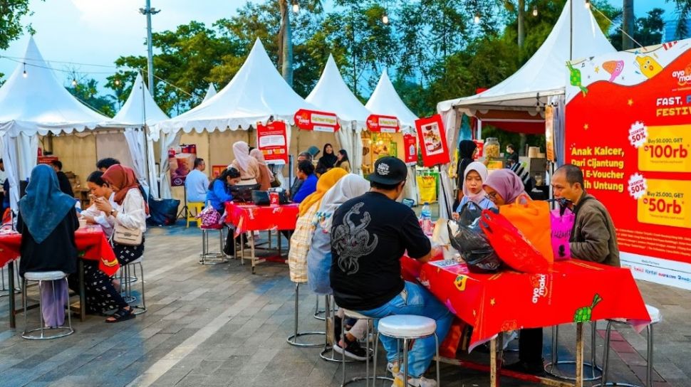 Plaza Senayan dibulan puasa, begini kondisinya. 