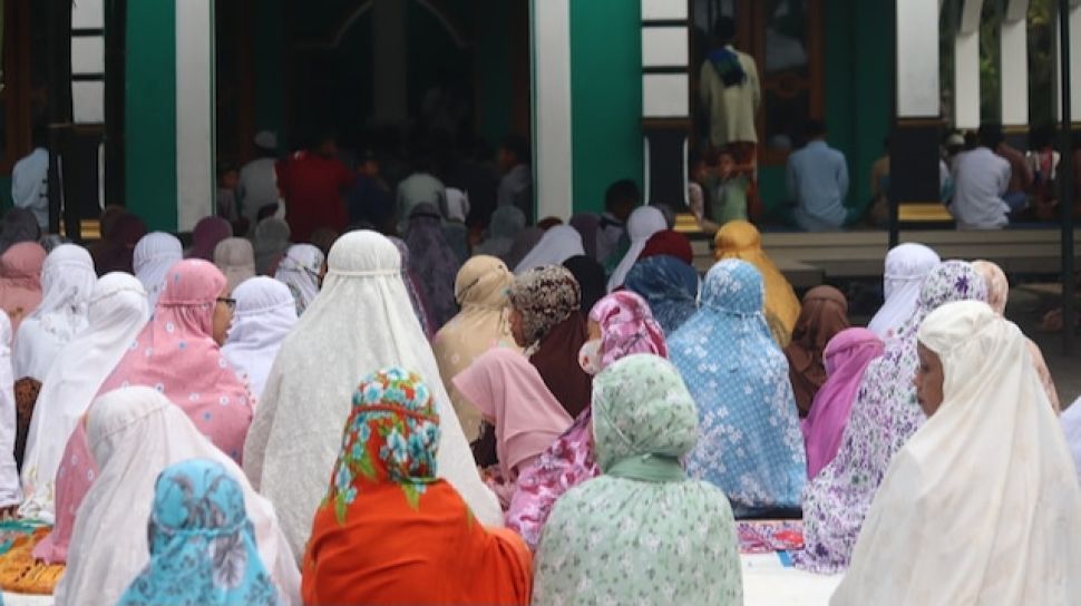 Lengkap Ini Bacaan Sholat Idul Fitri Dari Niat Hingga Doa 