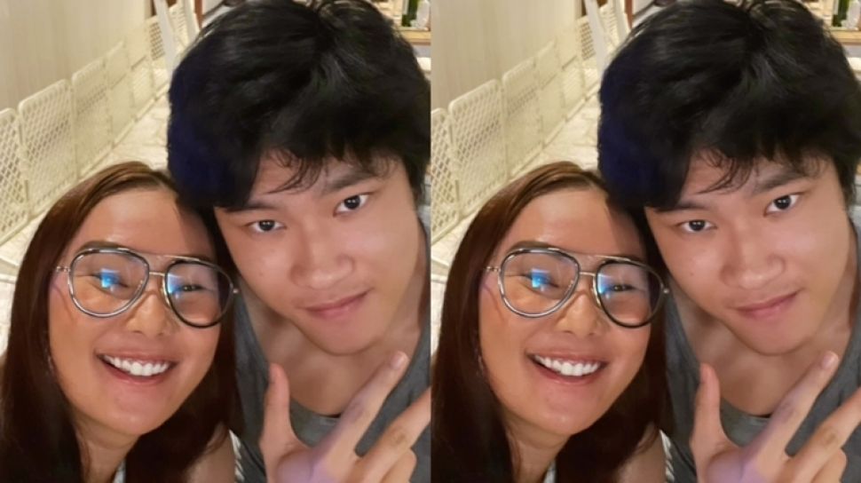 Kalina Oktarani Akhirnya Ungkap Alasan Tidak Perjuangkan Hak Asuh Azka Corbuzier: Takut Enggak Bisa...