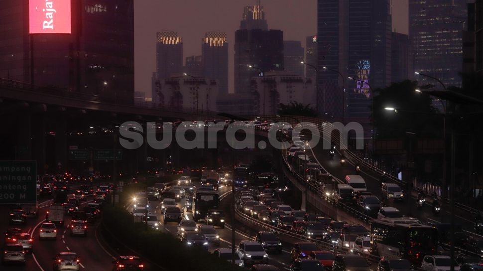 Anggap WFH PNS Saat KTT ASEAN Kebijakan Panik, Pengamat: Biar Jakarta ...