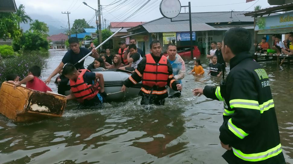 5 Kondisi Terkini Daerah Yang Terkena Banjir Di Sumatera Barat 5 Kondisi Terkini Daerah Yang Terkena Banjir Di Sumatera Barat