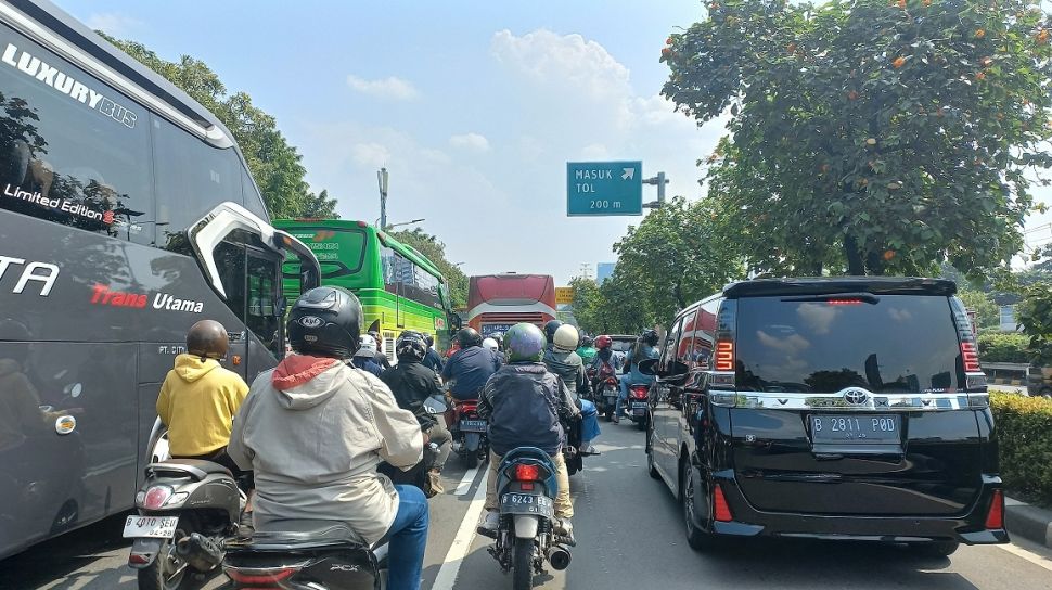 Jelang Apel Siaga Perubahan NasDem di GBK Senayan, Arus Lalu Lintas Macet