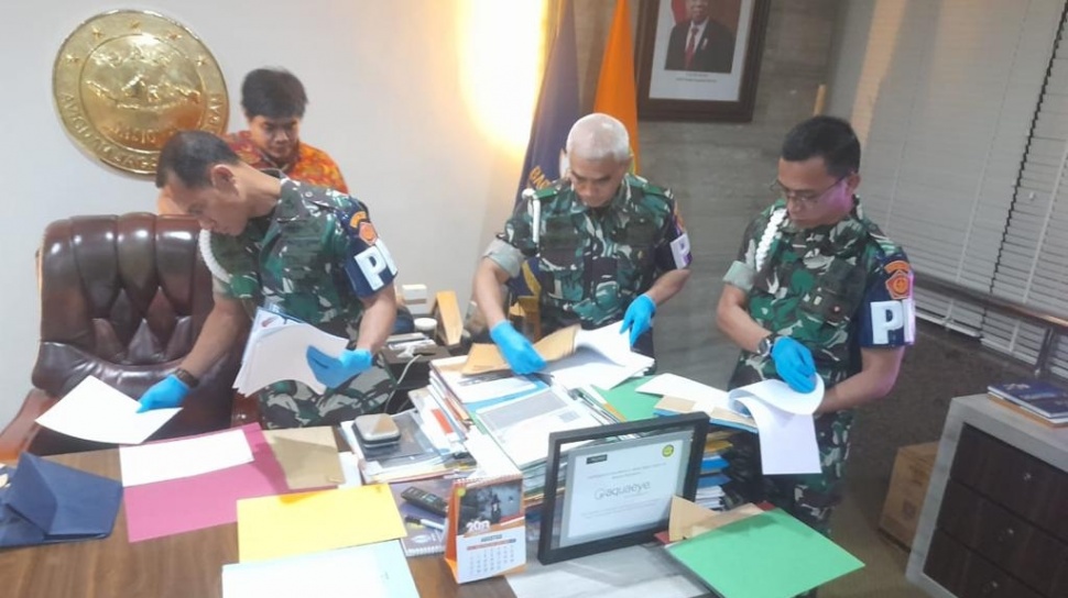 Geledah Kantor Basarnas, Puspom TNI-KPK Sita Dokumen Keuangan Hingga CCTV