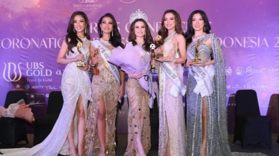 Akal Akalan Body Checking Miss Universe Indonesia Tanpa Busana