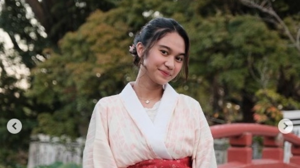 Total Ootd Azizah Salsha Pakai Kimono Di Jepang Nyaris 3 Kali Gaji Pratama Arhan
