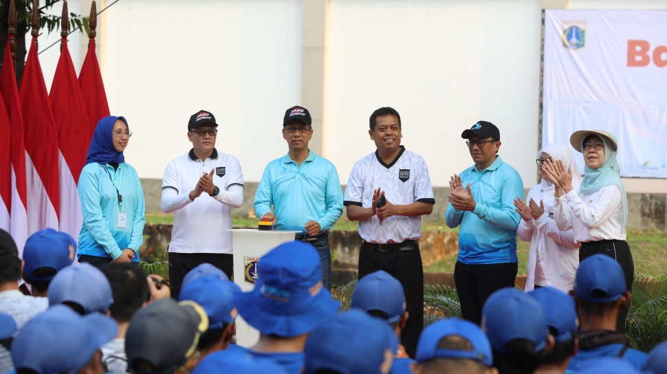 Pj. Gubernur Heru Pimpin Apel Kerja Bakti Massal "Bakti Kita untuk Jakarta"