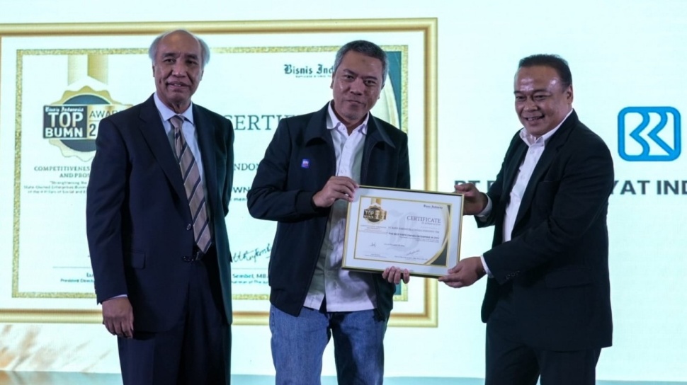 Dinobatkan Sebagai BUMN Terbaik, BRI Boyong 3 Penghargaan TOP BUMN Award