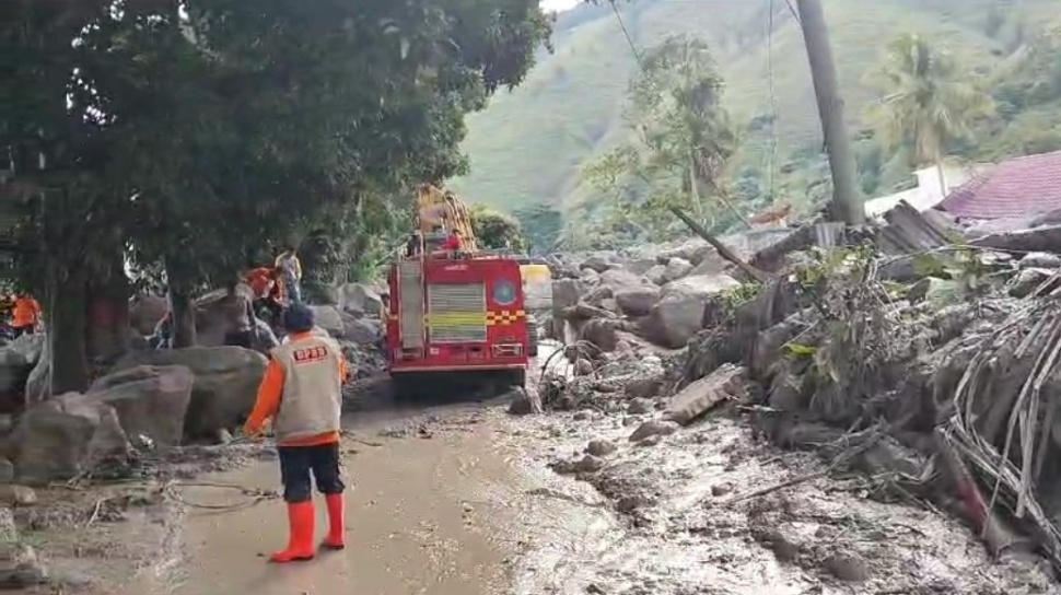 1 Korban Banjir Bandan Dan Longsor Di Humbahas Sumut Ditemukan ...