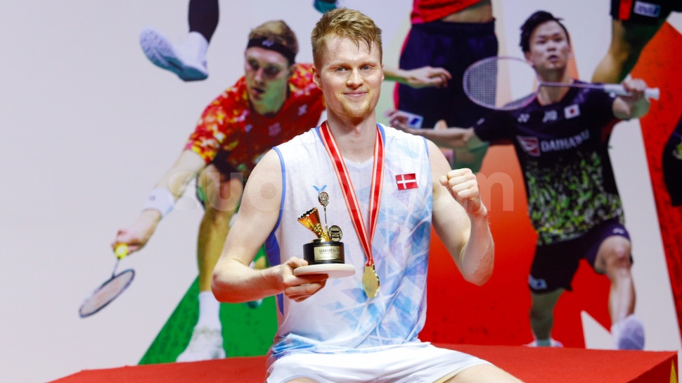 Kalahkan Wakil Kanada, Anders Antonsen Si Istora Boy Juara Indonesia ...