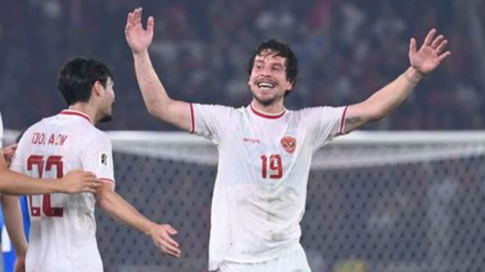 FIFA Pajang Foto Thom Haye Usai Timnas Indonesia Lolos Babak Ketiga FIFA Pajang Foto Thom Haye Usai Timnas Indonesia Lolos Babak Ketiga
