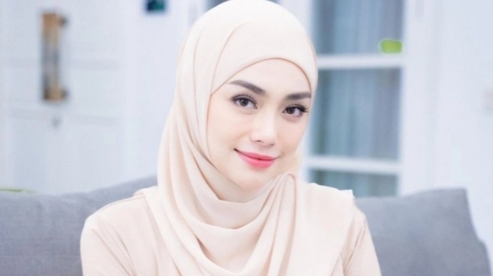 Perjalanan Mualaf Celine Evangelista, Umi Pipik Bilang Sudah Lama