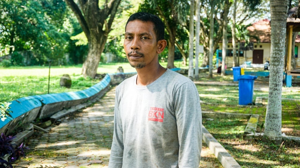 Juru Kunci Ribuan Jiwa: Kisah Penjaga Makam Massal Korban Tsunami Aceh