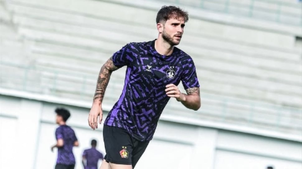 Telmo Castanheira Ungkap Sosok yang Membuatnya Tertarik Bela Persik Kediri