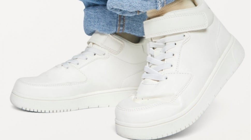 5 Rekomendasi Sneakers Lokal Setara Nike dan Adidas, Harga Mulai Rp 100 Ribuan!
