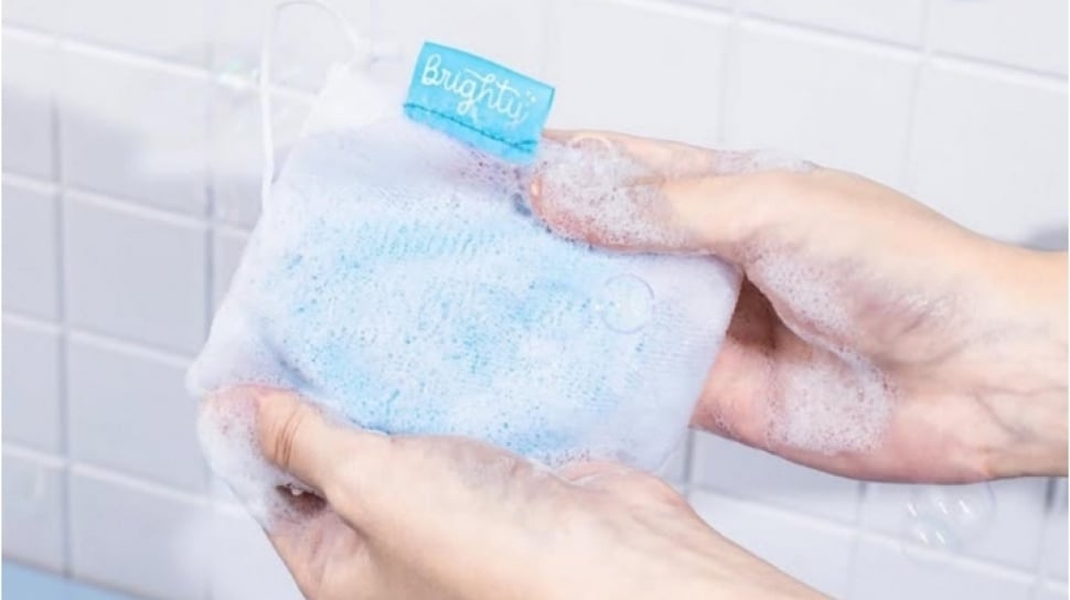 4 Brightening Soap Ampuh Bikin Badan Cerah Merata dan Halus Bebas Luka!