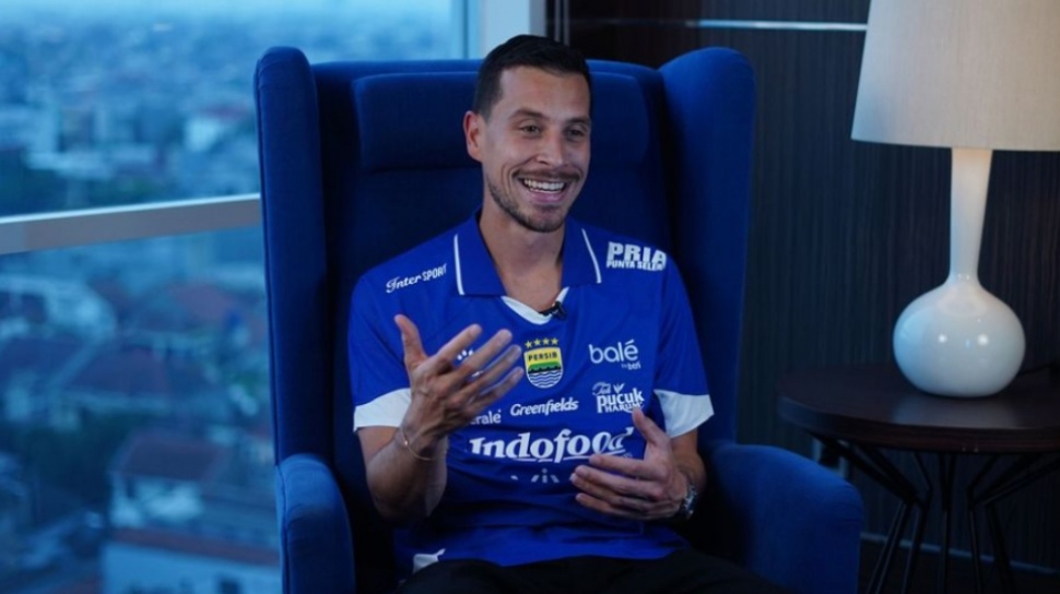 Blak-blakan! Thom Haye Ungkap Alasan Utama Tertarik Gabung Persib Bandung