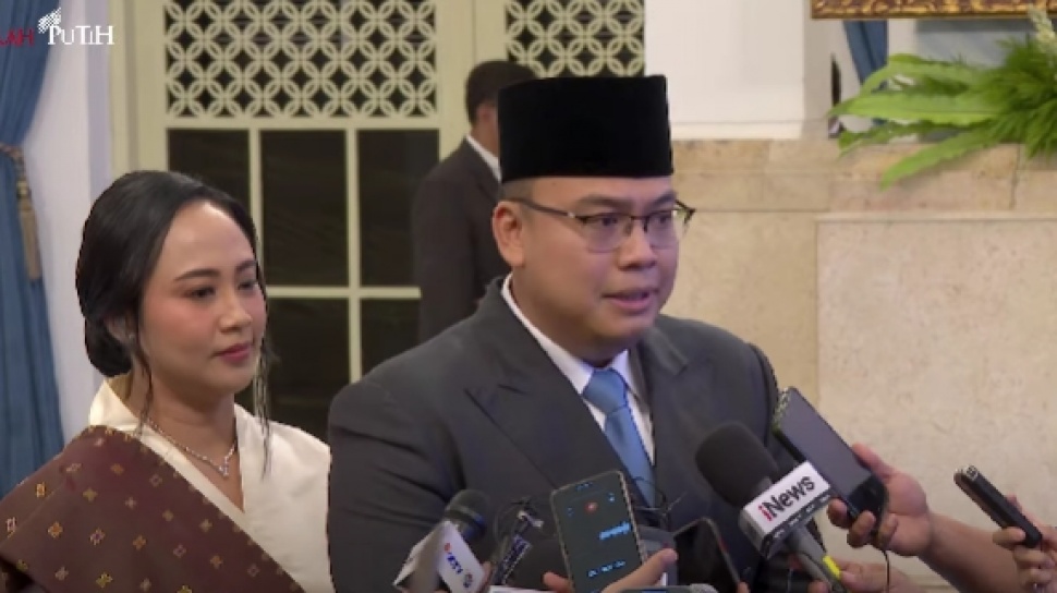 Rangkap Jabatan, Angga Raka Prabowo Dibela Akademisi