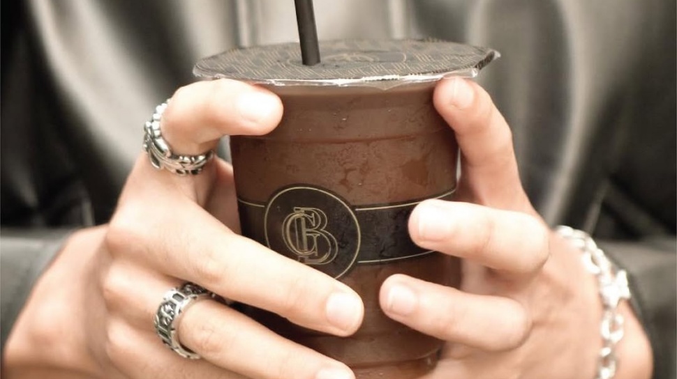 Golden Black Coffee Milik Tasya Farasya. (Instagram)