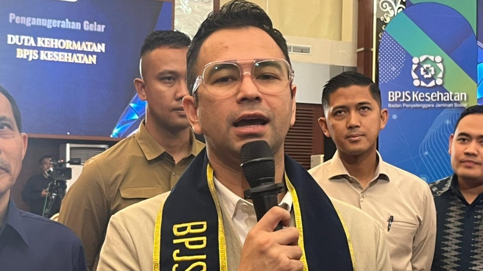 Raffi Ahmad pada saat doorstop di Penganugerahaan Gelar Duta Kehormatan BPJS Kesehatan. (Suara.com/Tantri Amela Iskandar)
