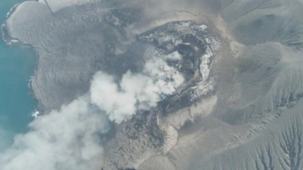 Bawa 5 Jurnalis ke Gunung Anak Krakatau, Tour Guide Hilang Usai Sempat Kabari Sang Istri