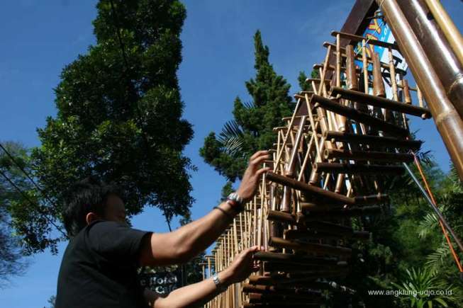 Ilustrasi angklung (Foto: Dok. angklung-udjo.co.id)