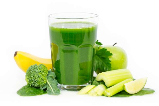 Jus dan smoothie sayuran dan buah makin merasuki kehidupan banyak orang. (shutterstock)