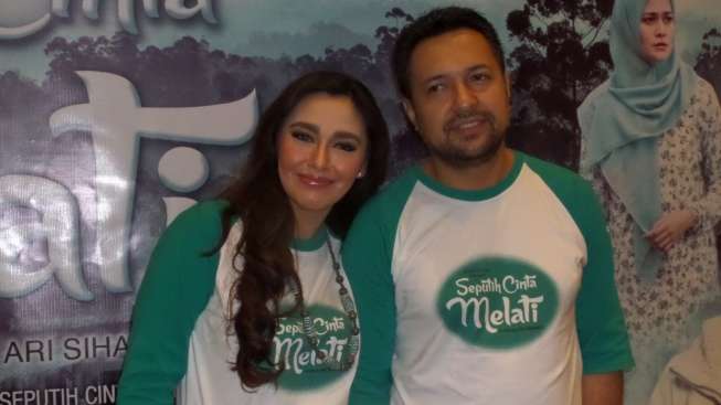 Nia Zulkarnaen & Ari Sihasale