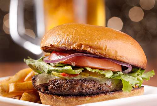 Ilustrasi burger. (Shutterstock)