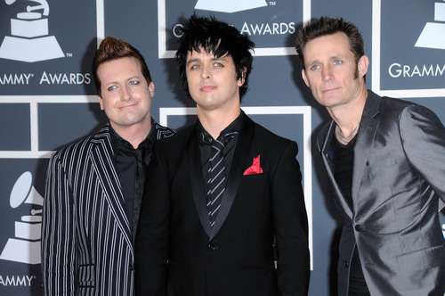 Personel Band Green Day, Tre Cool, Billie Joe Armstrong, Mike Dirnt. (Shutterstock)