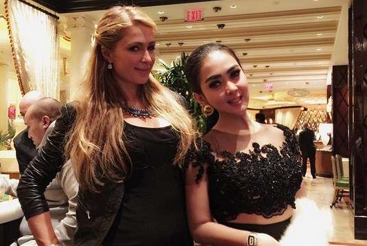 Paris Hilton dan Syahrini