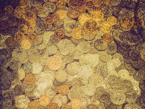 Ilustrasi koin emas kuno (Shutterstock).